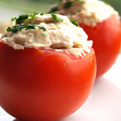 Tomates rellenos de pasta